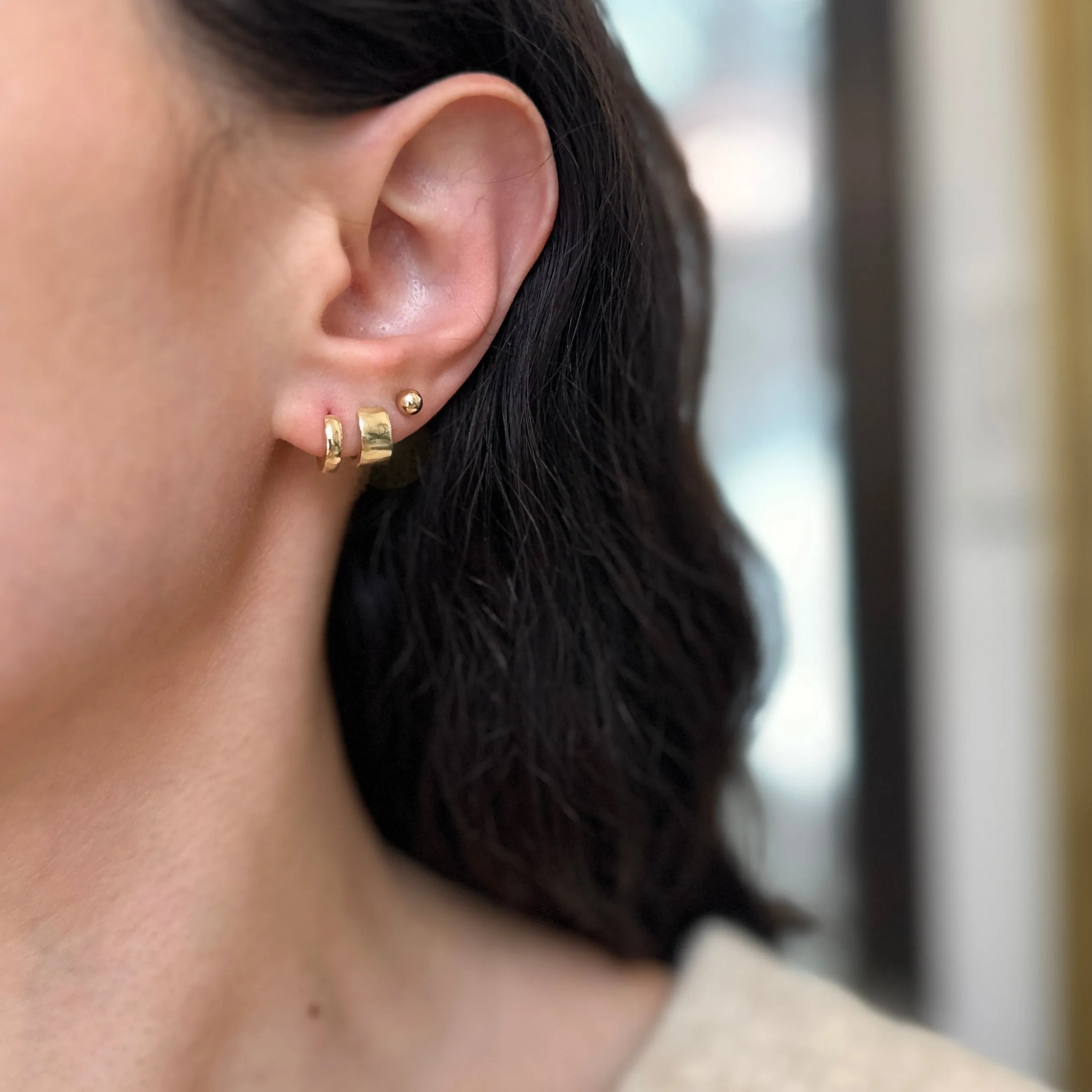 14KT Yellow Gold Solid Hinged Huggie Hoop Earrings 9.5mm