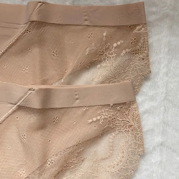 (2) SPANX Undie-Tectable Lace Bikini  ,Size M/M
