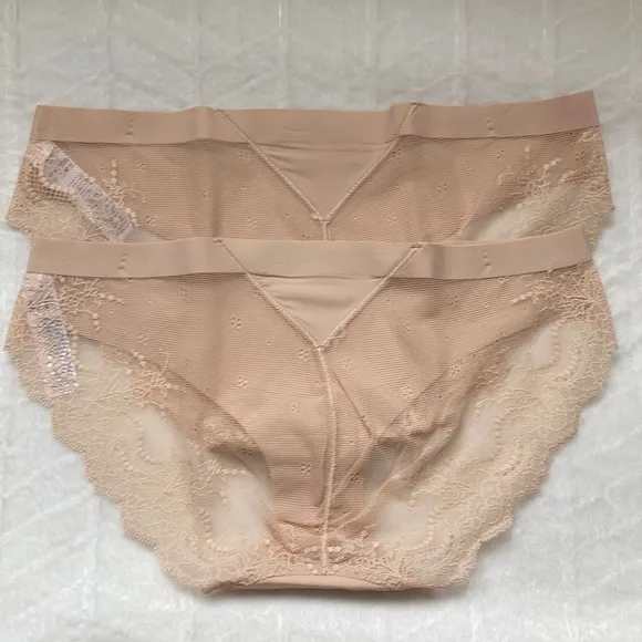 (2) SPANX Undie-Tectable Lace Bikini  ,Size M/M