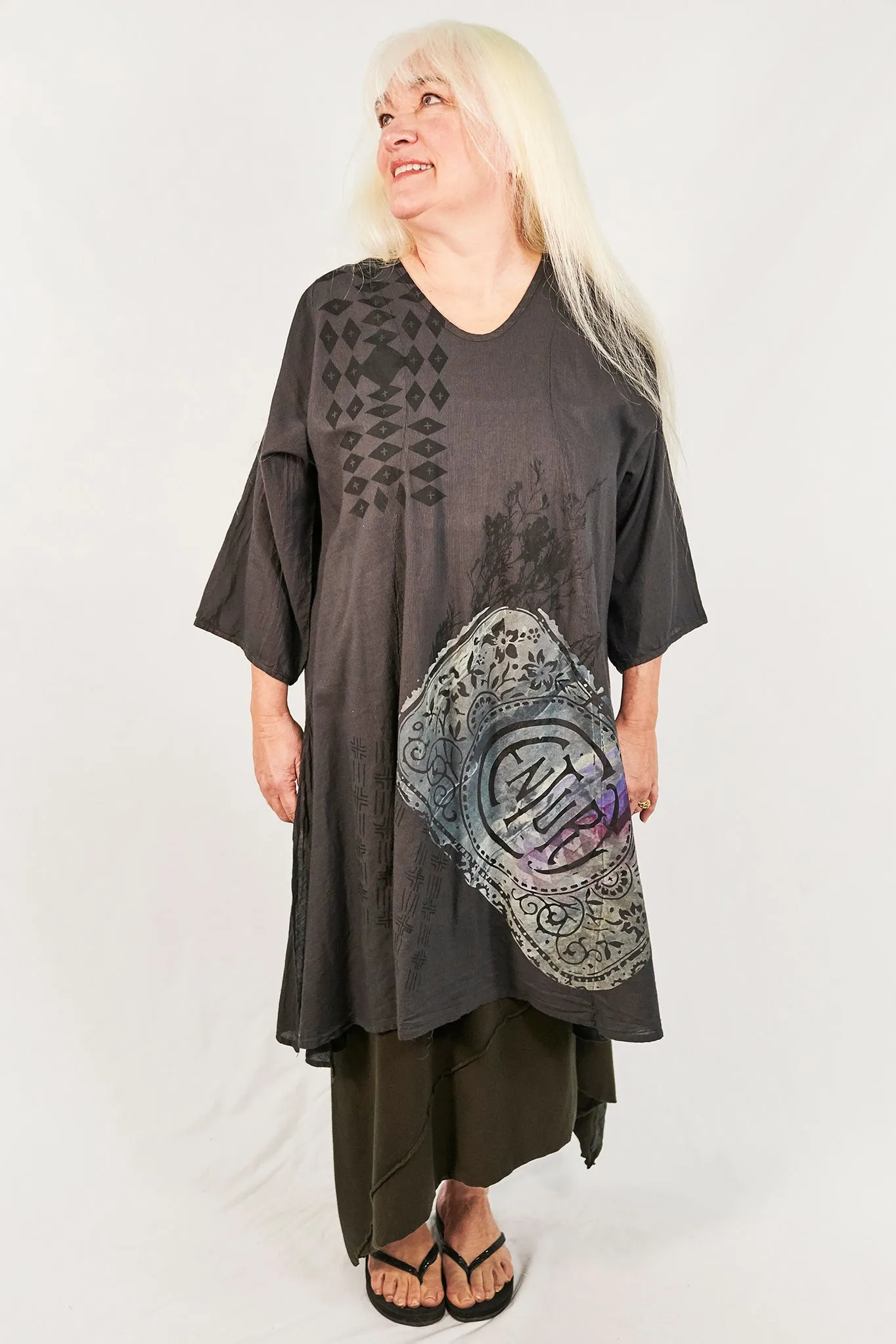 2193-Venetian-Soft Black-Mystical Emblem