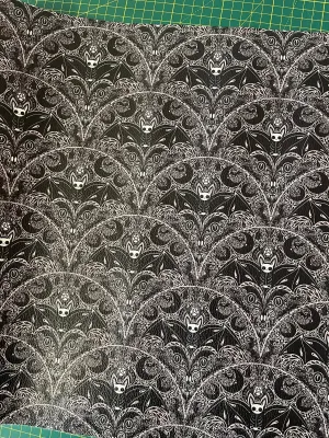 40cm Bat Lace Textured Vinyl