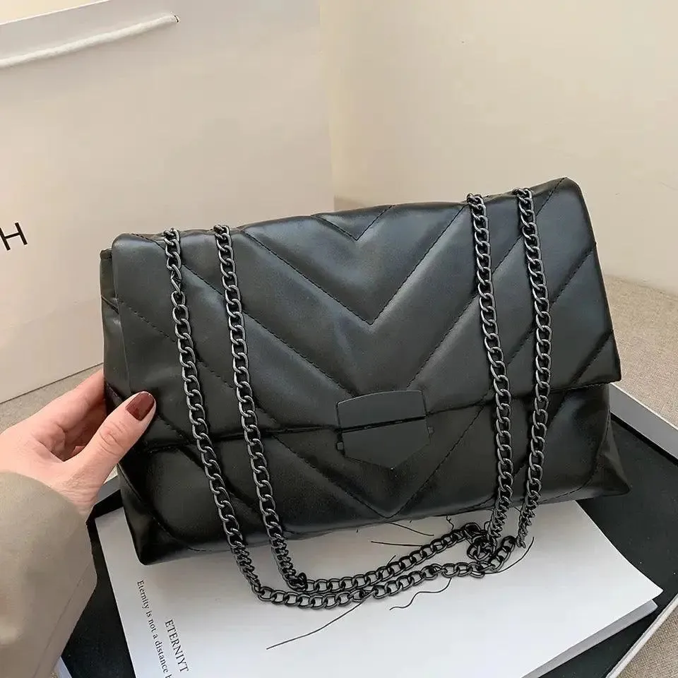 Ariel - Timeless Elegance and Lightweight Woman's Crossbody Bag