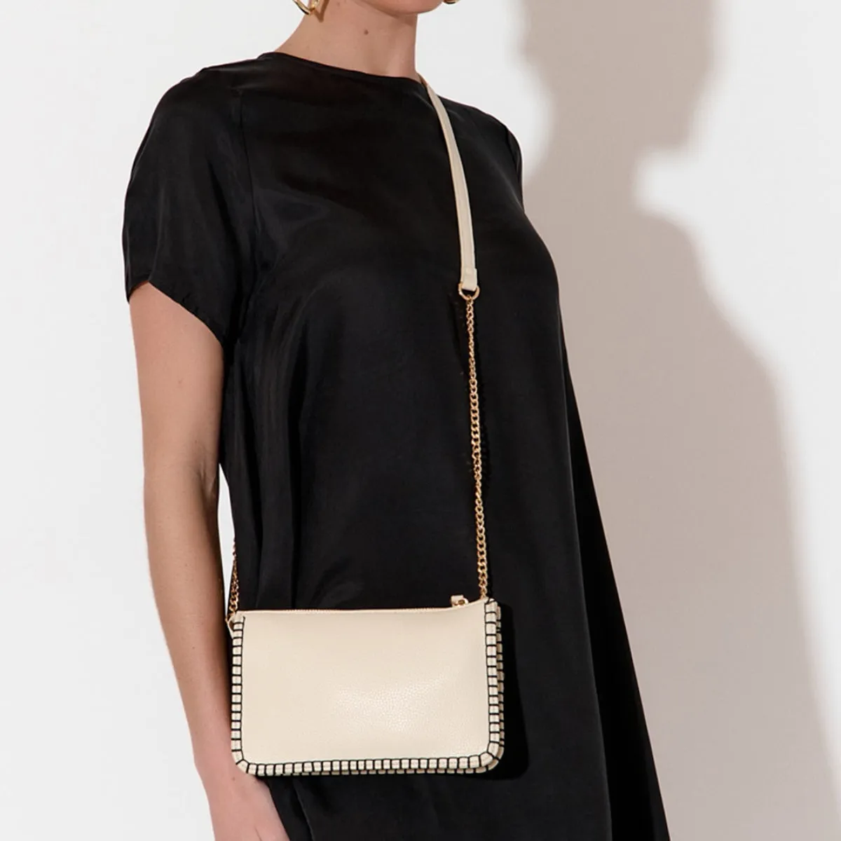 Bobbie Blanket Stitch Clutch (Black/Cream)