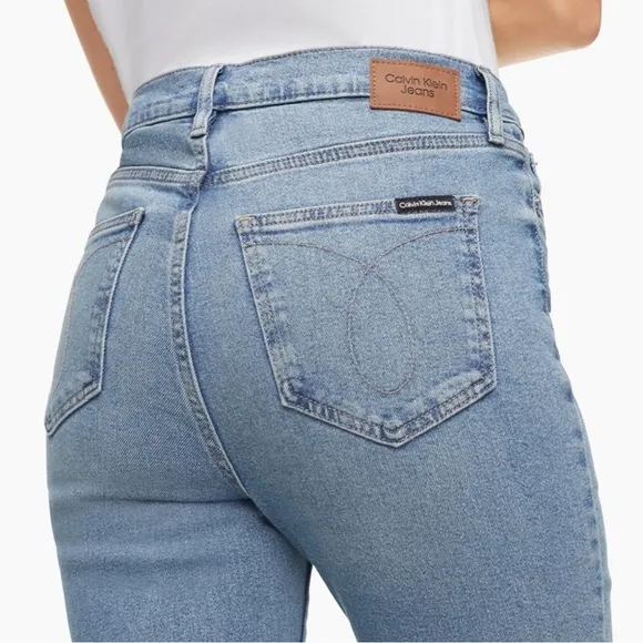 Calvin Klein sz 16W med blue wash zip up 2 button stretch High Rise Skinny Jeans