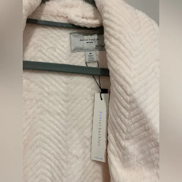 Daniel Buchler Light Pink Plush Robe - NWT