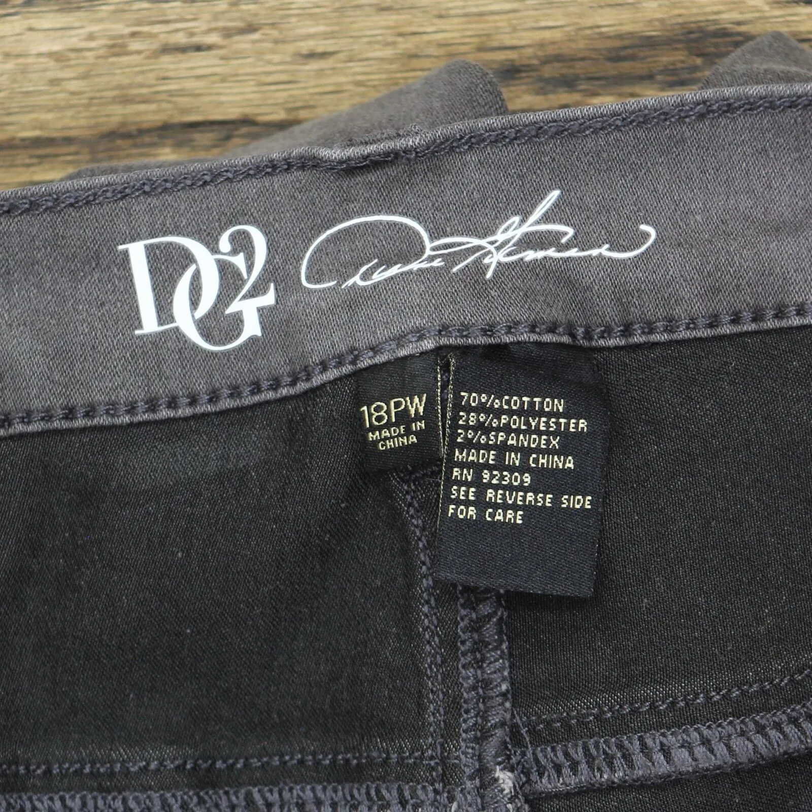 DG2 Petite Plus Virtual Stretch Metallic Side Stripe Skinny Jeans Gray 18PW