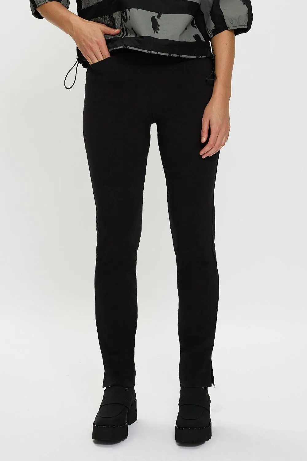 Elle Pant