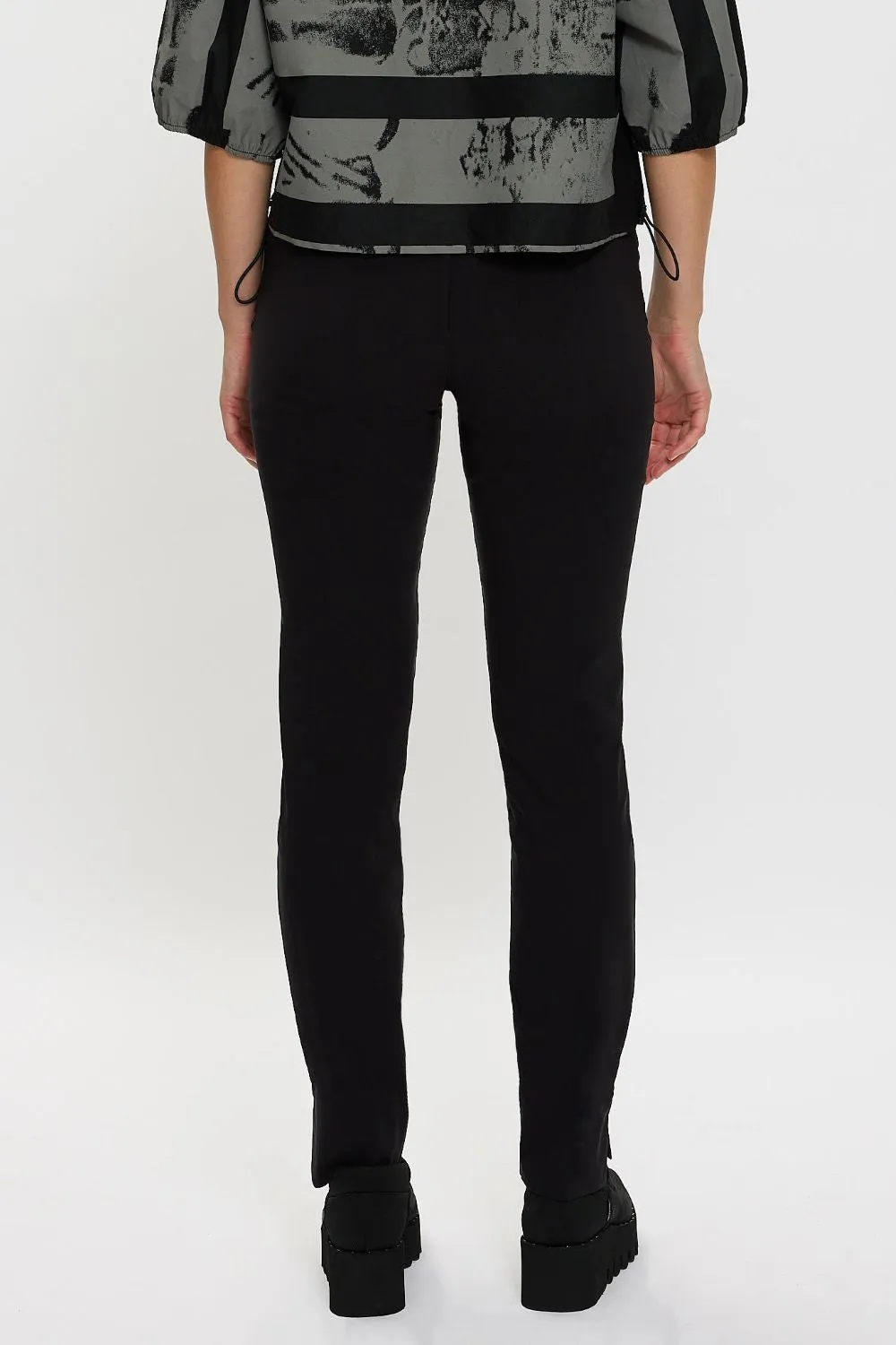 Elle Pant