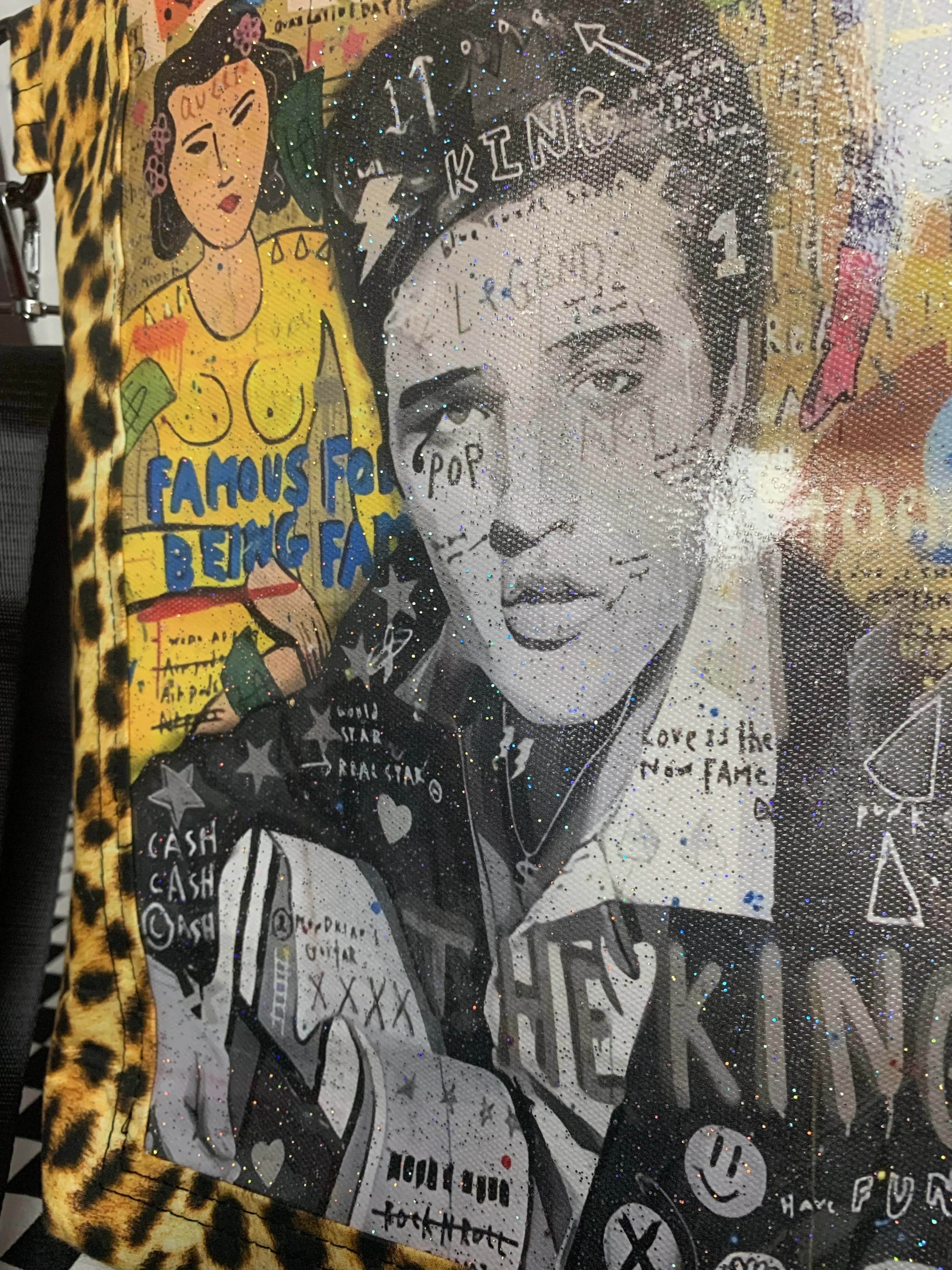 Elvis graffiti and leopard print fan art frame it crossbody bag
