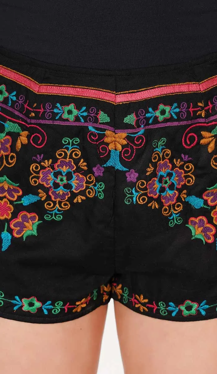 Embroidered Shorts | Cute Fit | Boho Vibe