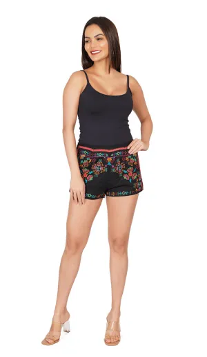 Embroidered Shorts | Cute Fit | Boho Vibe