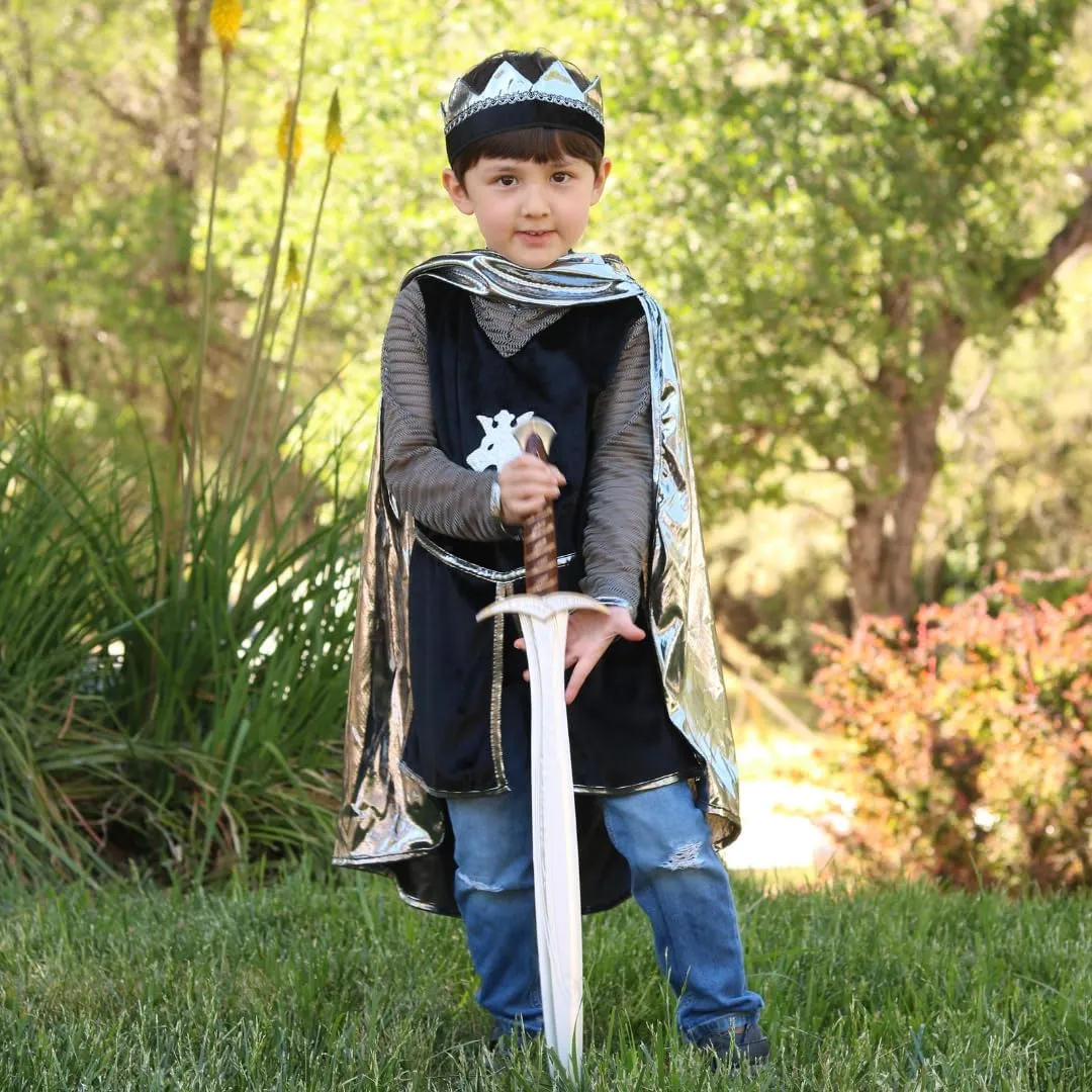 Great Pretenders Silver Knight with Cape, 5-6