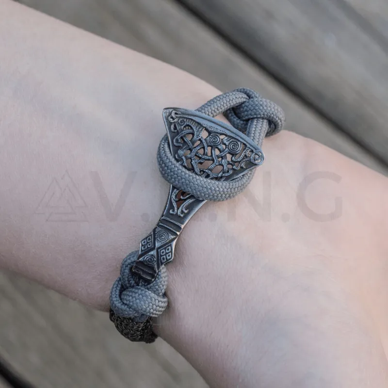 Handcrafted Viking Axe Paracord Bracelet Ruthenium