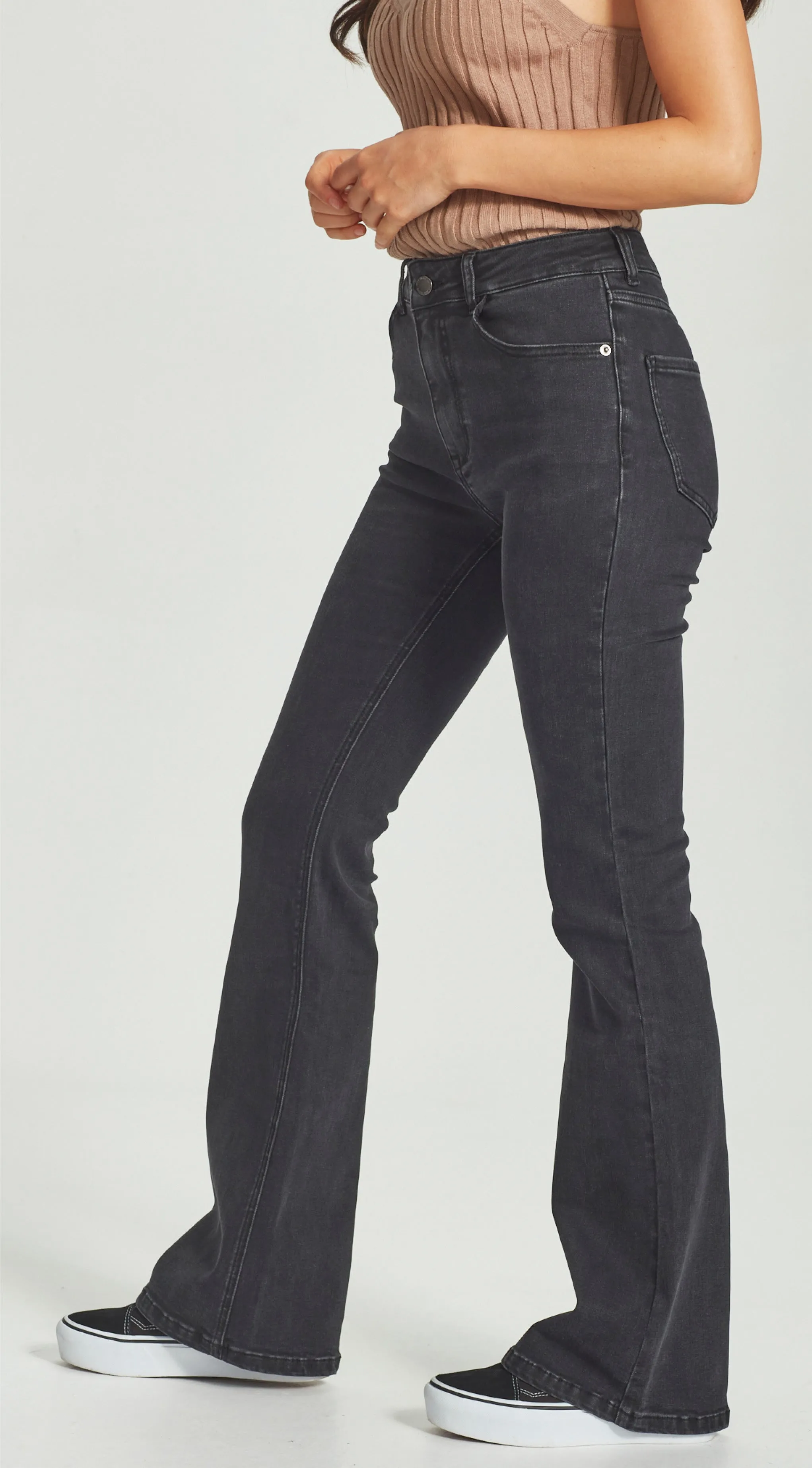 HARRI | Jean Black
