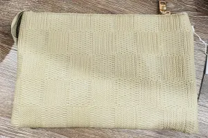 Izzy Textured Crossbody