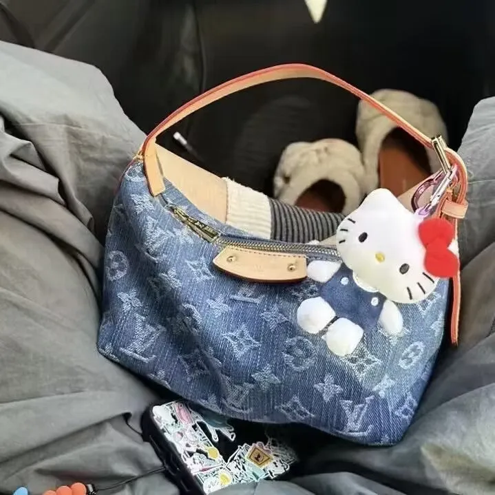 Kitty Plush Charm