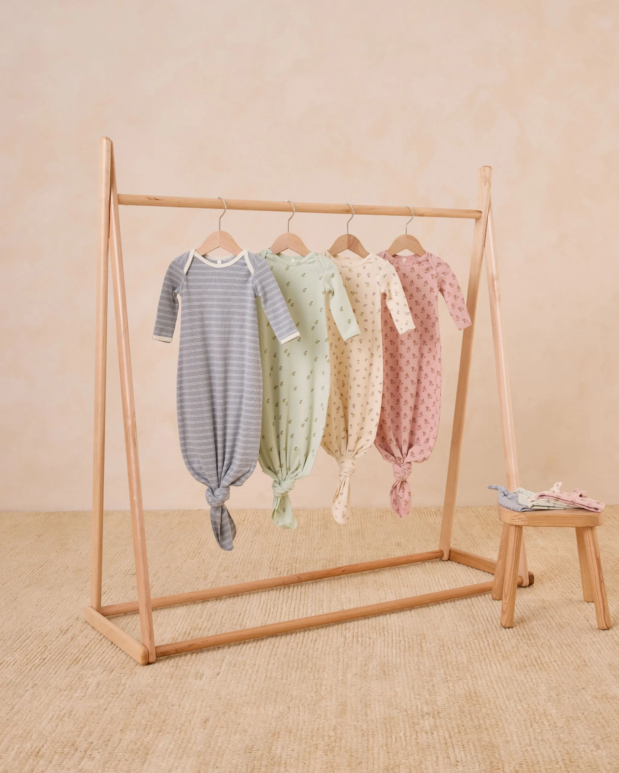 Knotted Baby Gown   Hat Set || Blue Pinstripe