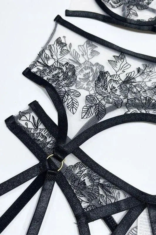 Lace split garter three-piece black set