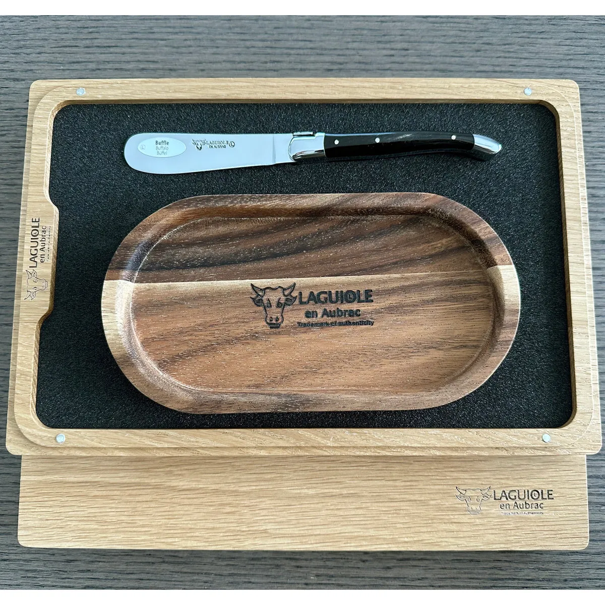 Laguiole en Aubrac Handcrafted Butter & Soft Cheese Knife With Buffalo Horn Handle & Oak Wood Rest Set