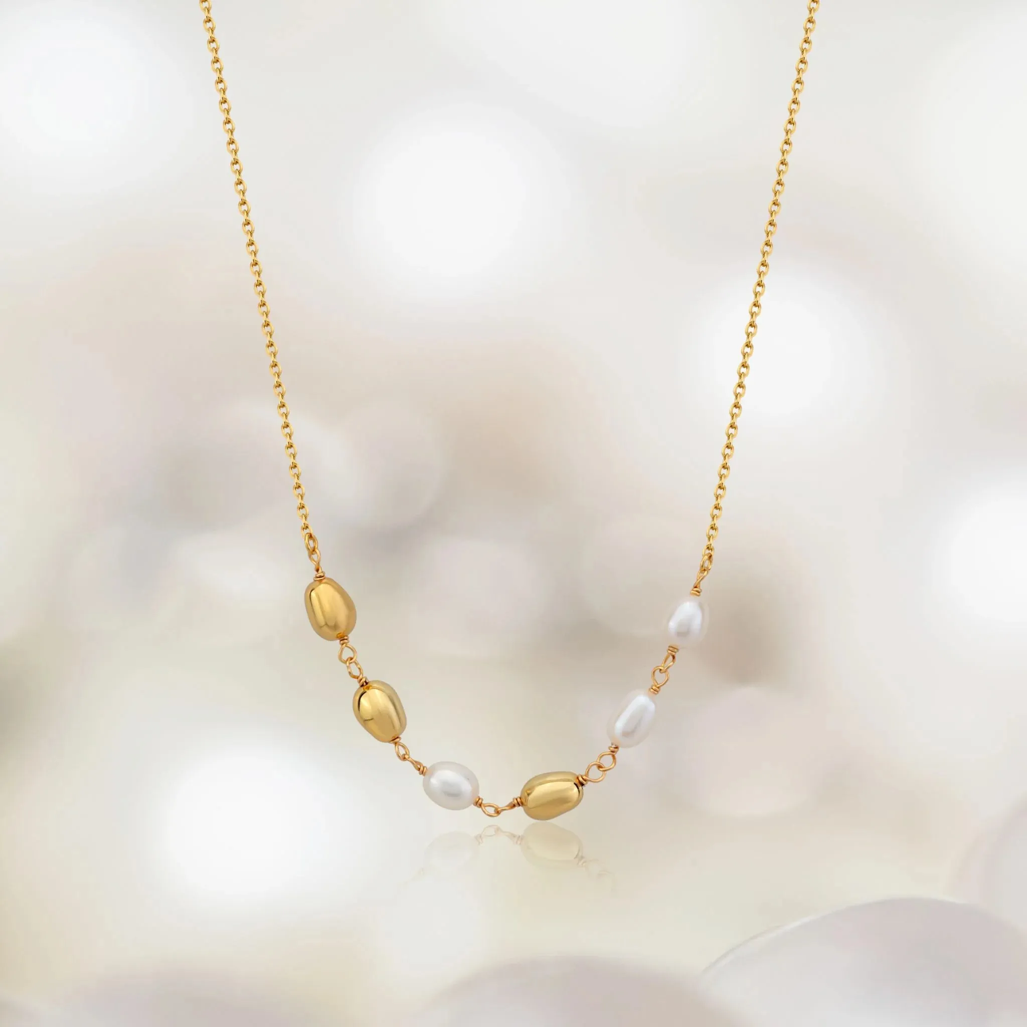Leila Pearl Necklace