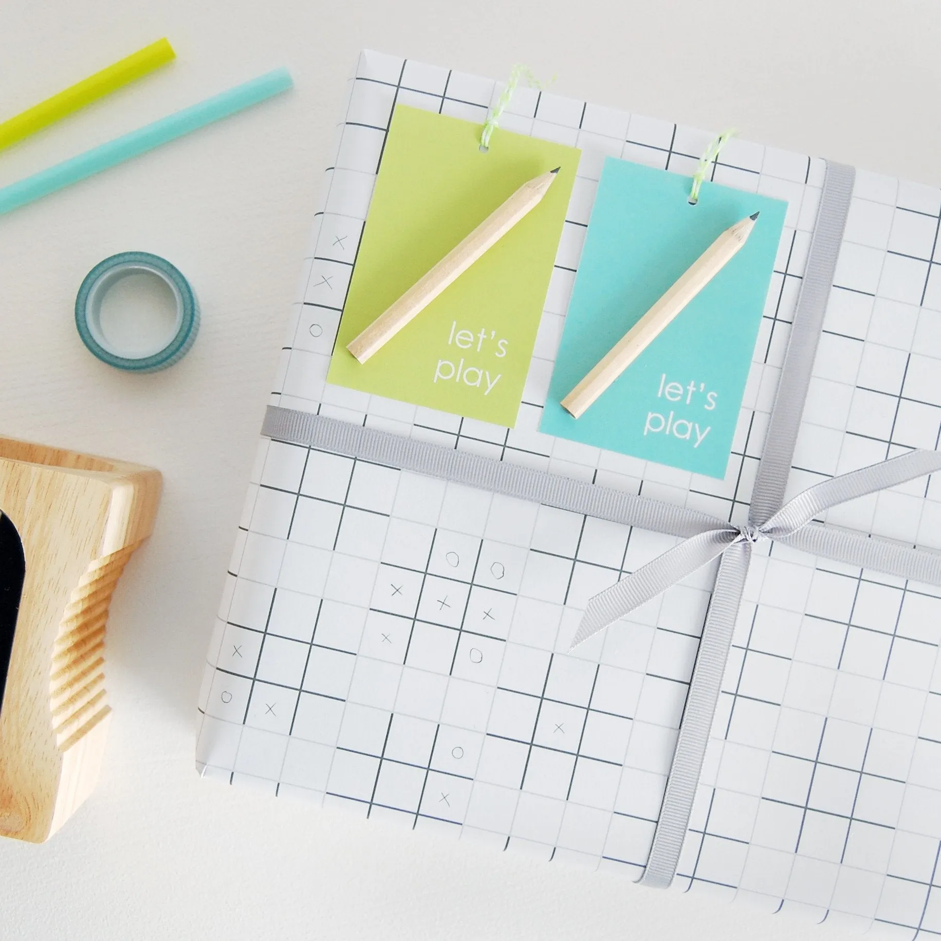 Let's Play Noughts And Crosses Wrapping Paper Set