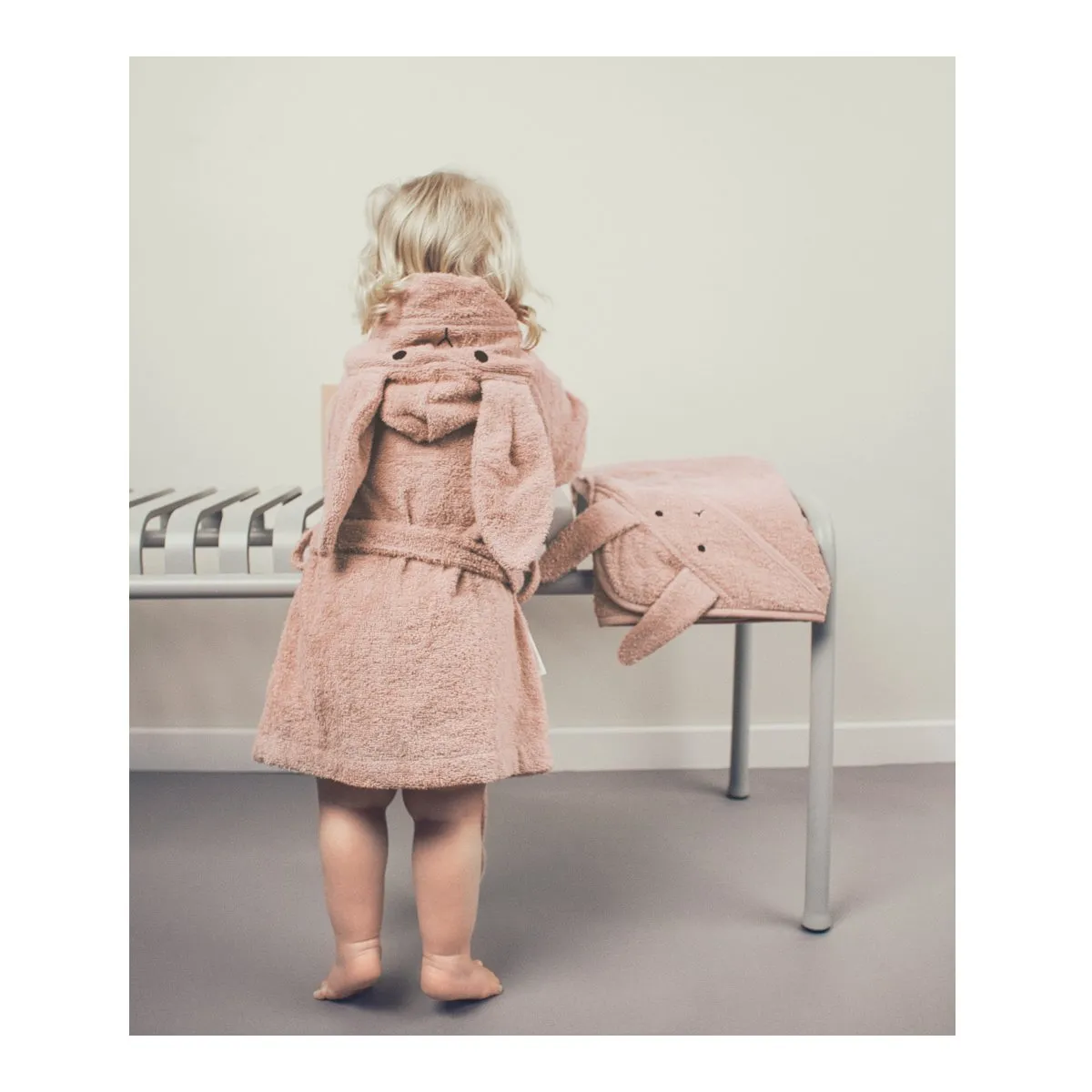 Lily Bathrobe - Rabbit rose