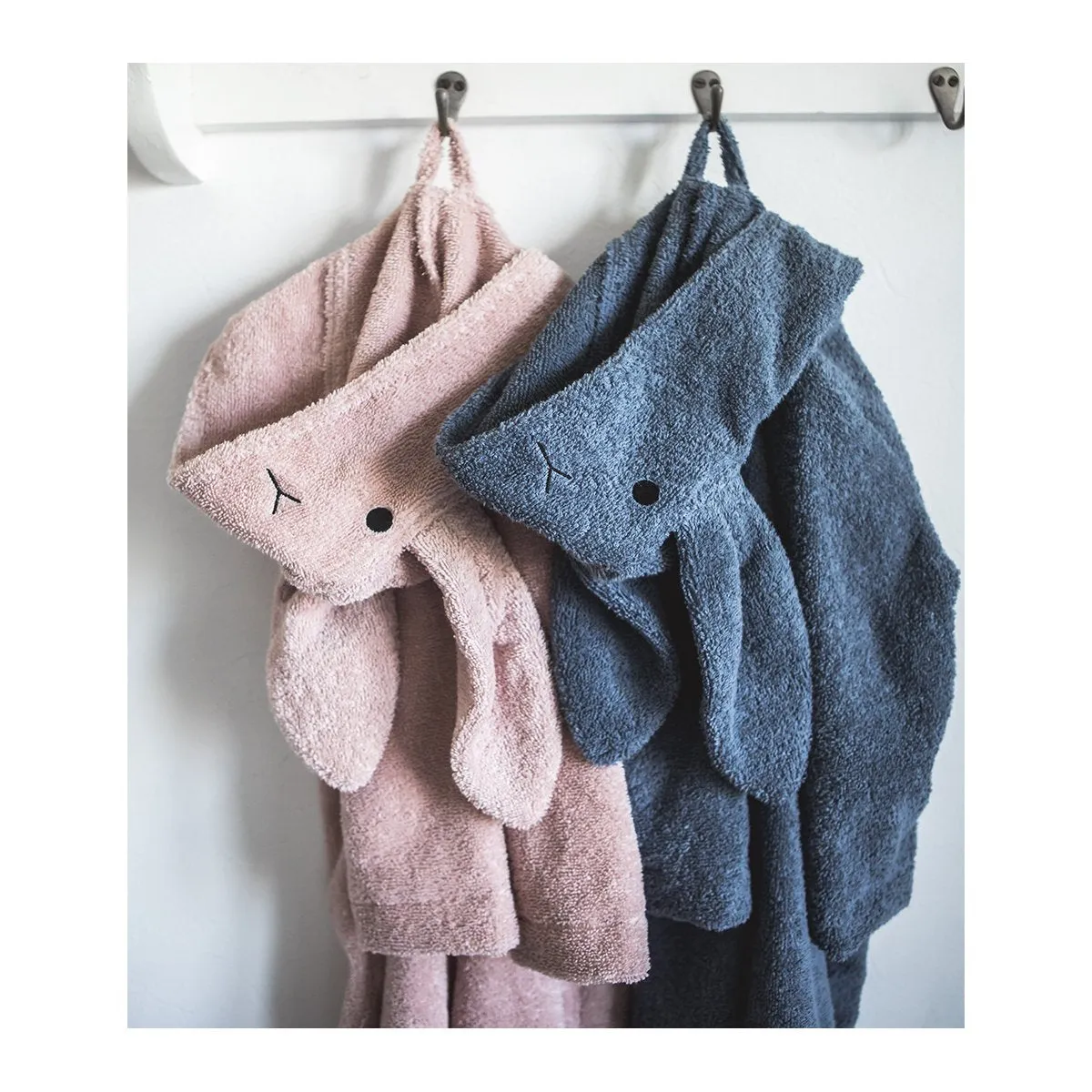 Lily Bathrobe - Rabbit rose