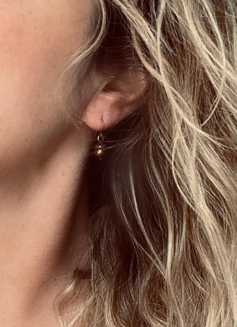 Little Acorn Earrings, small acorn earring, acorn dangle earring, copper acorn earring, antique copper dangle earring, squirrel earring tiny