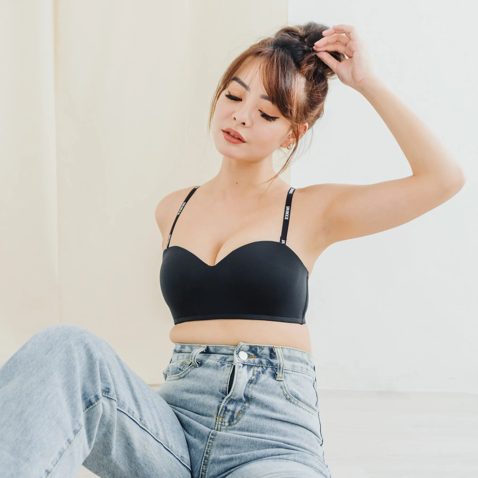 LIVE FREE! Lightly-Lined 100% Non-Slip Strapless Wireless Bra in Black