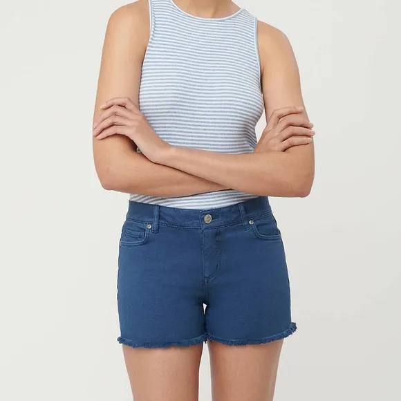 LOFT mid rise frayed hem denim shorts, 33&quot;, blue