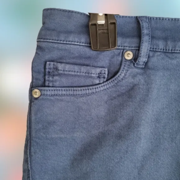 LOFT mid rise frayed hem denim shorts, 33&quot;, blue
