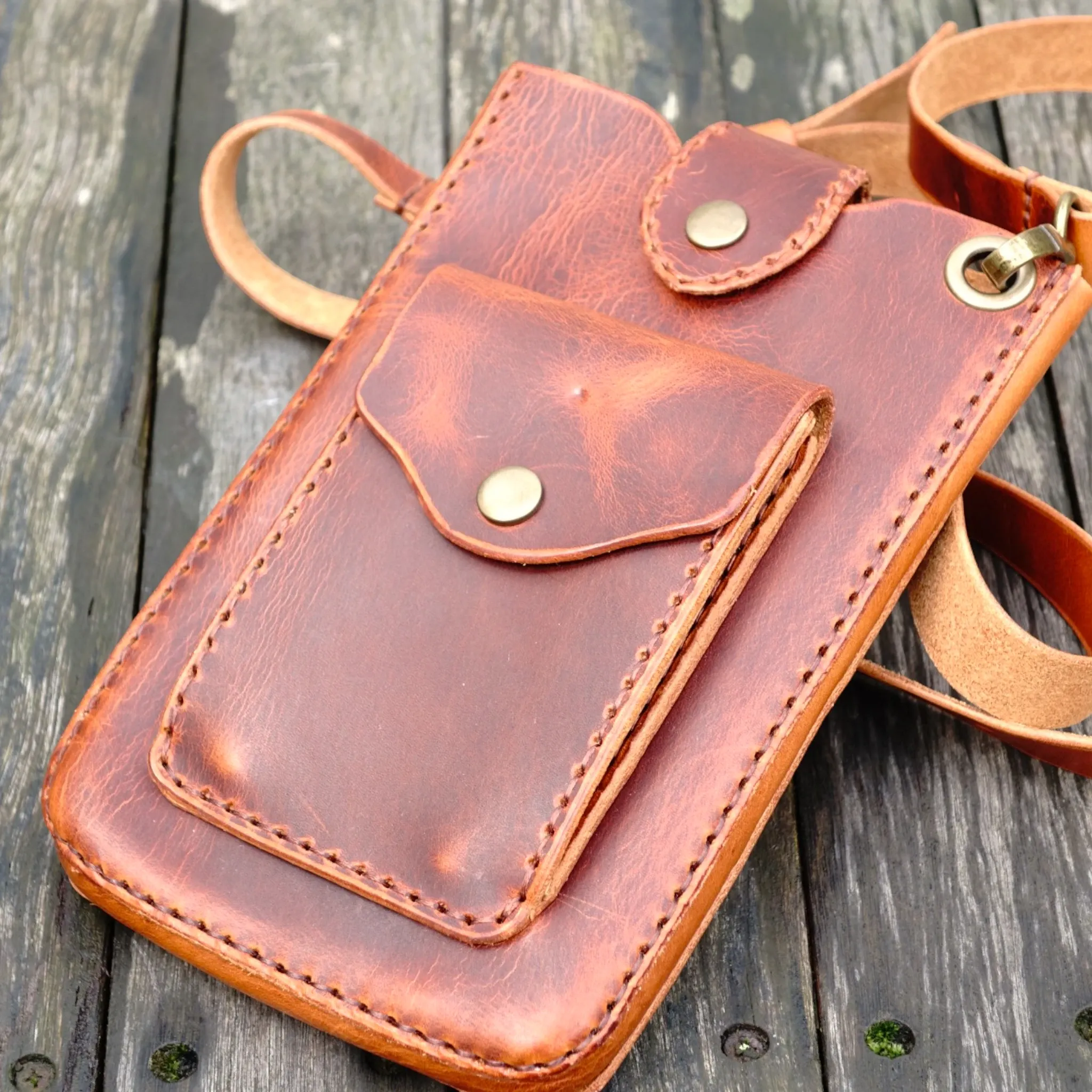 M Handmade Leather Crossbody Bag - Brown