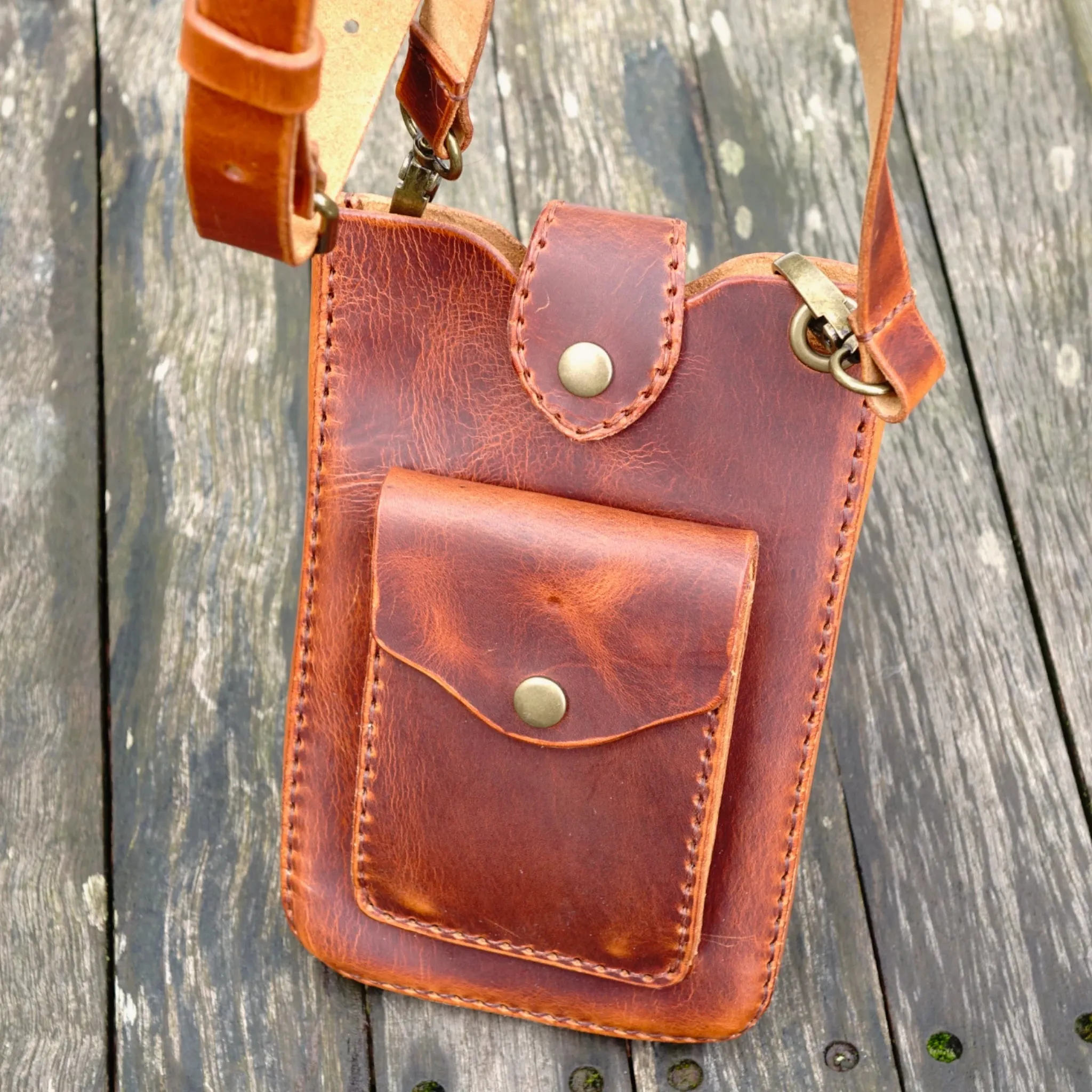M Handmade Leather Crossbody Bag - Brown