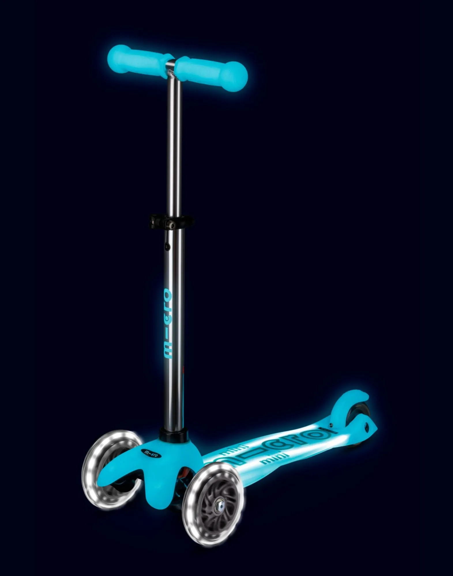 Mini Micro Deluxe Glow LED Plus 3 Wheel Scooter