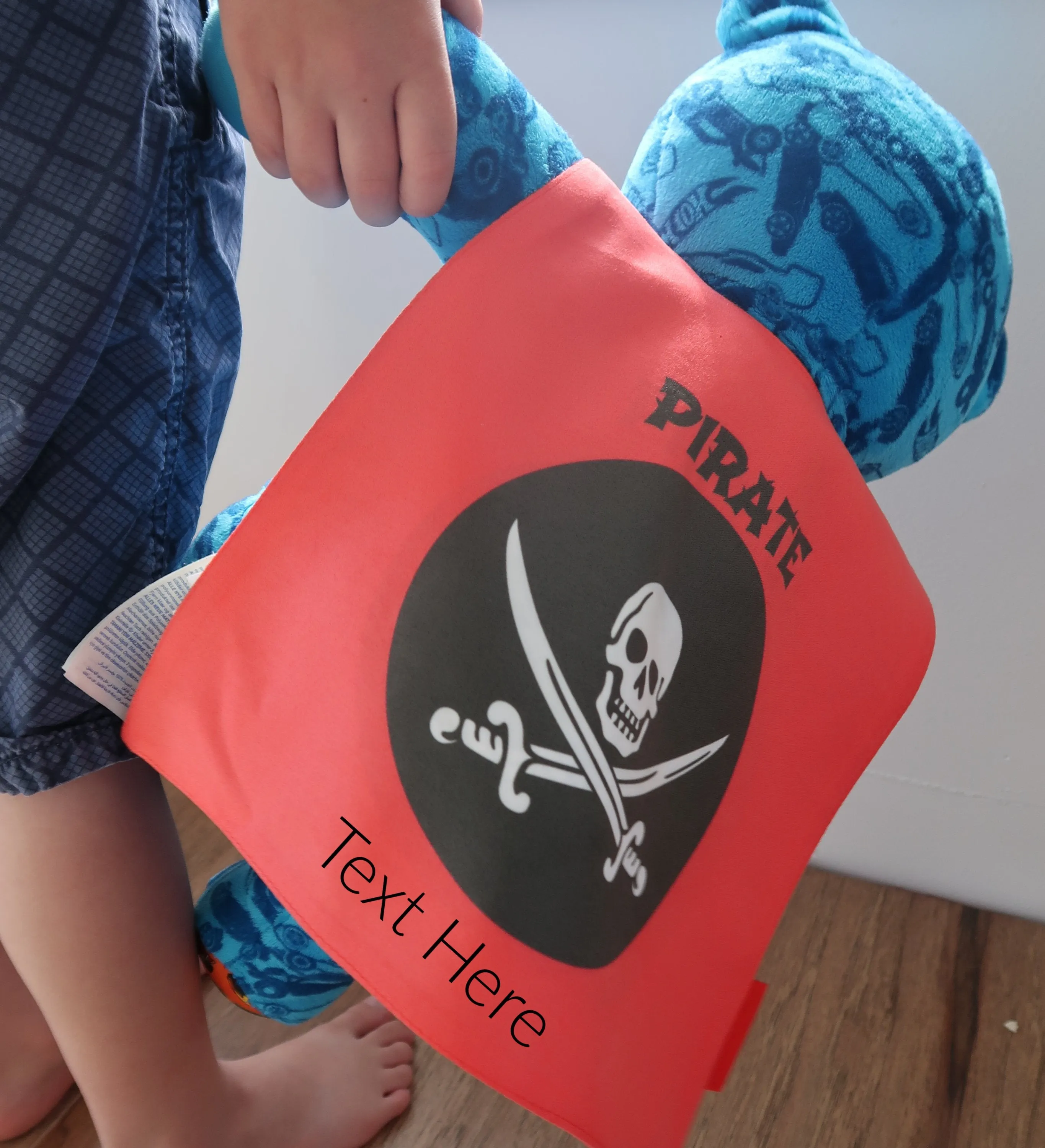 Mini Pirate Skull - Red