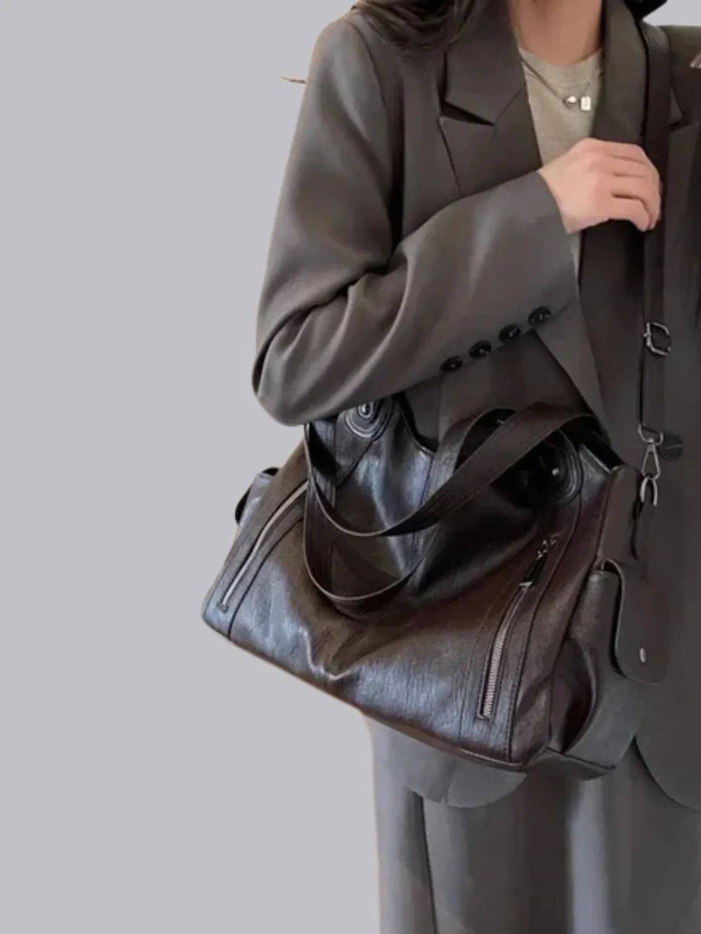 Naomi's Stylish Urban Handbag