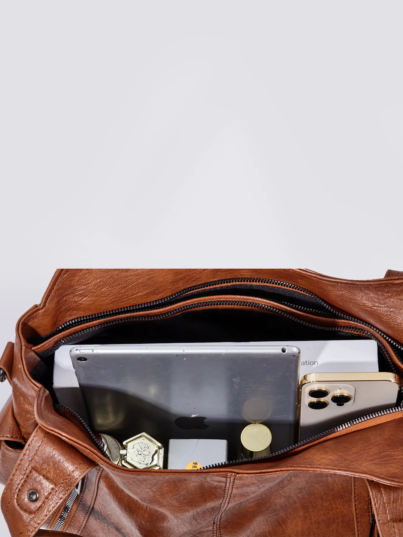 Naomi's Stylish Urban Handbag