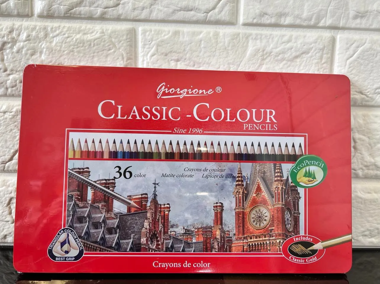 New AenArt Coloured Pencils, Set of 36 Colours, Oil Based Classic Coloured Pencils Set for Drawing Art, Colouring Books, Sketching & Shading, includes tin case!