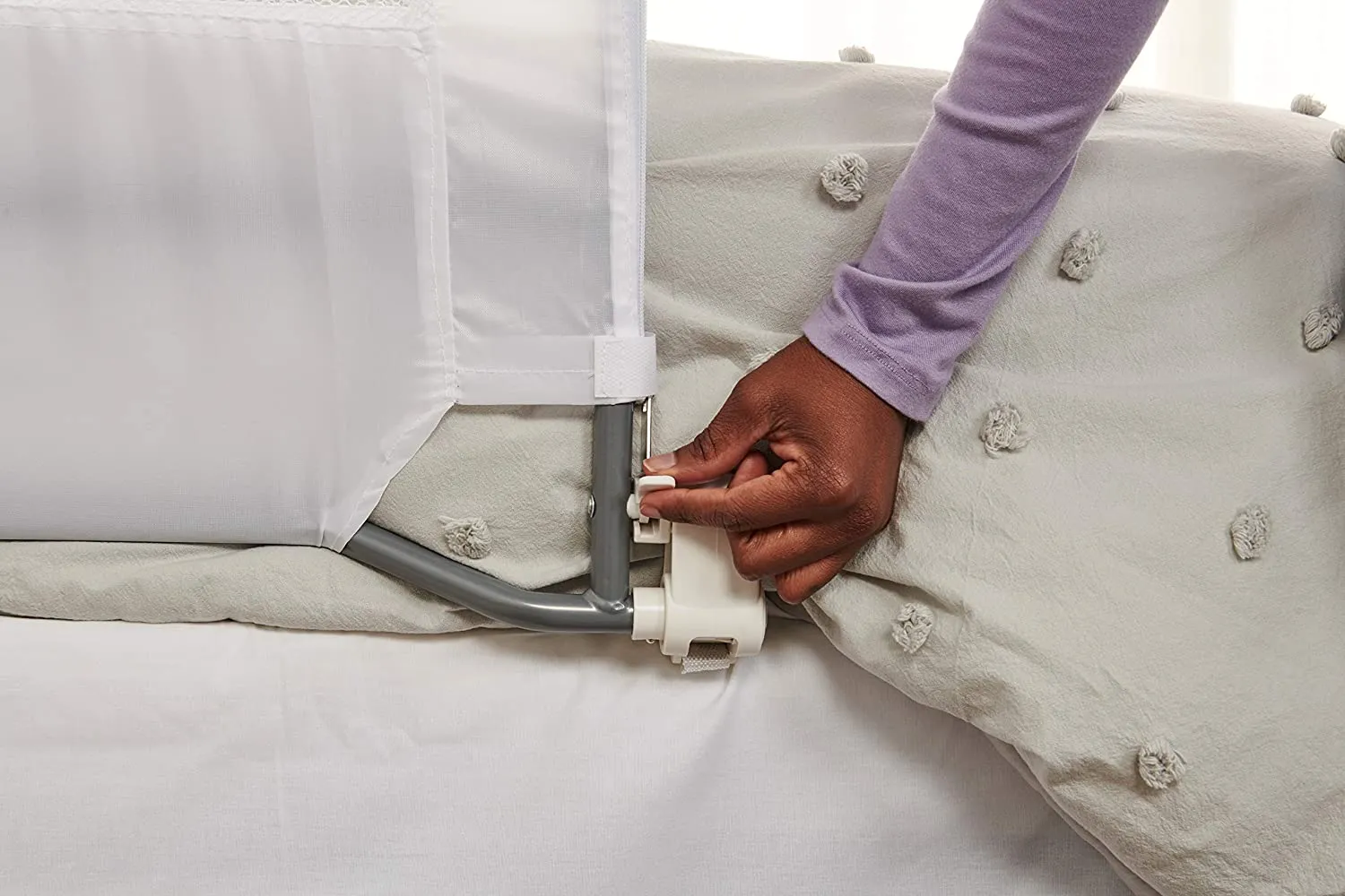 New in box! Regalo Swing Down Bed Rail Guard, with Reinforced Anchor Safety System