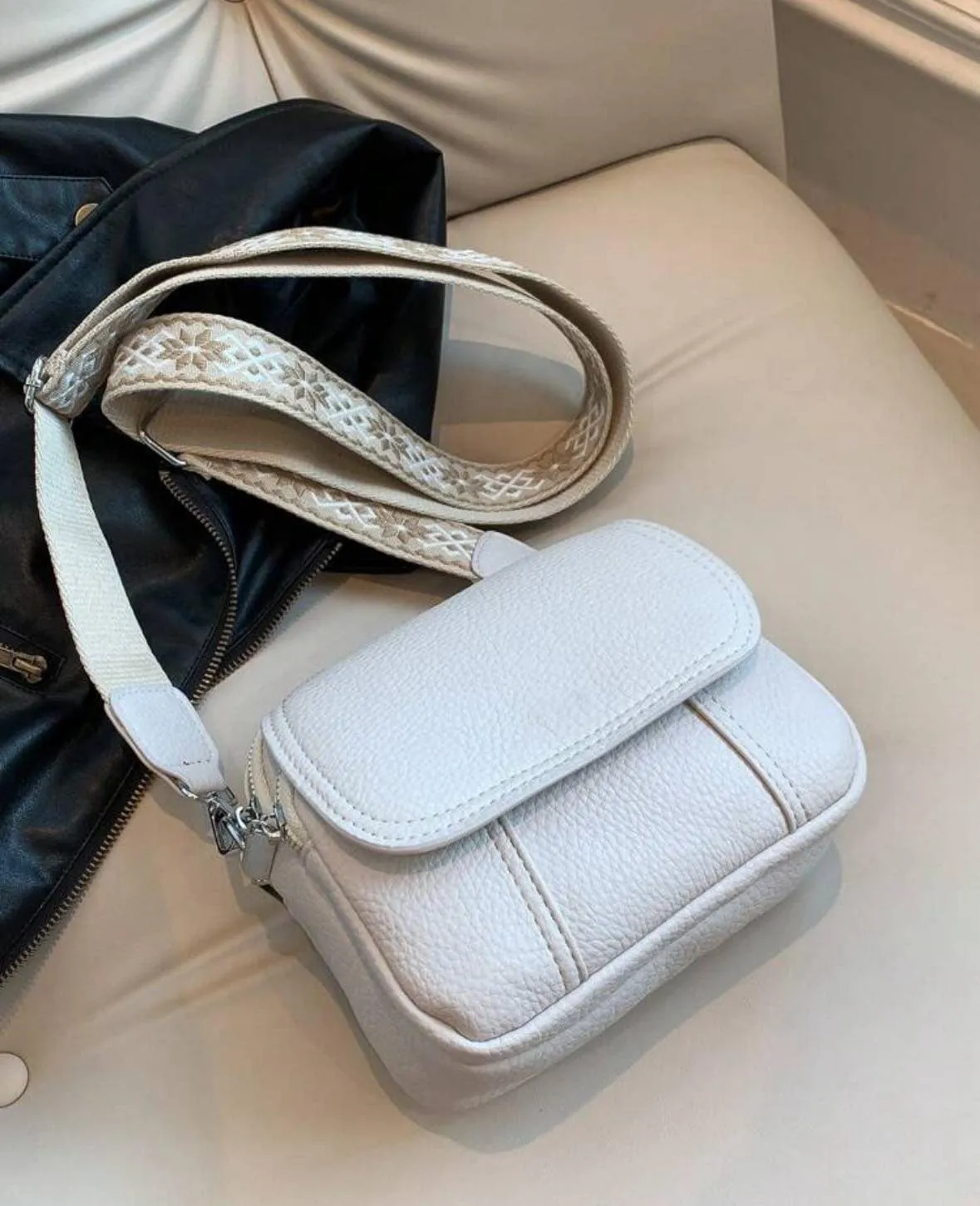 NIKITA HANDBAG - Cream