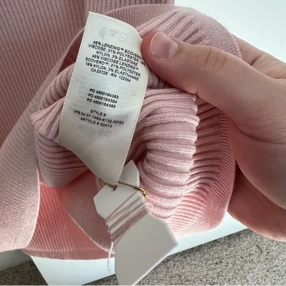 *NWT* Aritzia Wilfred Soft Pink Ribbed Sweater Mini Skirt