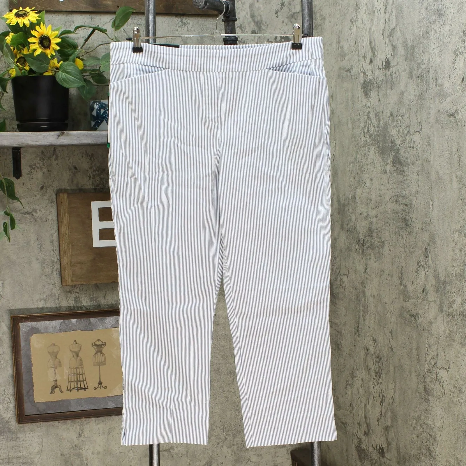 NWT Hilary Radley Women's Stretch Seersucker Pull-On Ankle Pants. 1364094 2XL