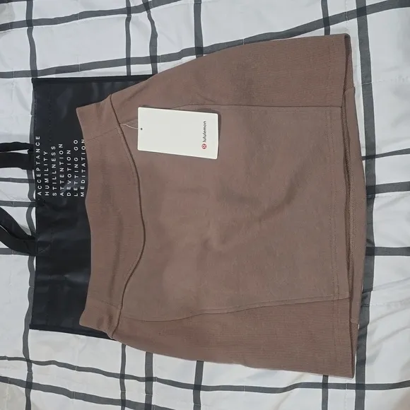 **NWT Lululemon Scuba High-Rise Mini Skirt | Taupetastic | Size Small**