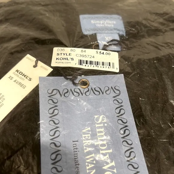 🖤NWT Simply Vera Vera Wang Luxury Wrap Black Robe in XS