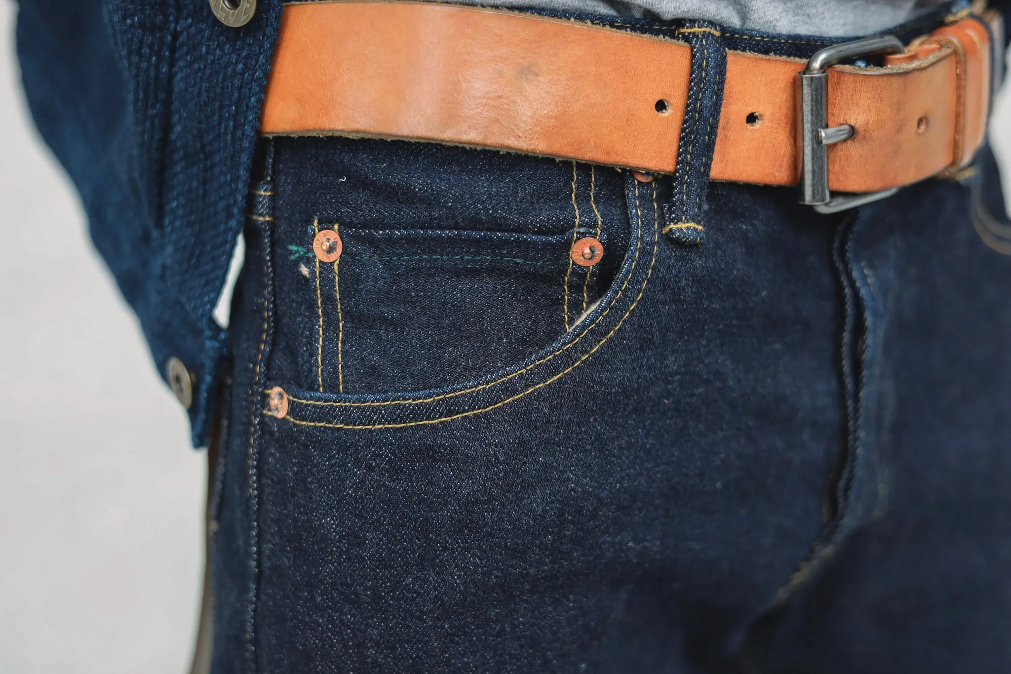 【ONI DENIM】122S Stretch Denim 15oz White x Beige 特製中高磅數彈性丹寧窄版錐形褲