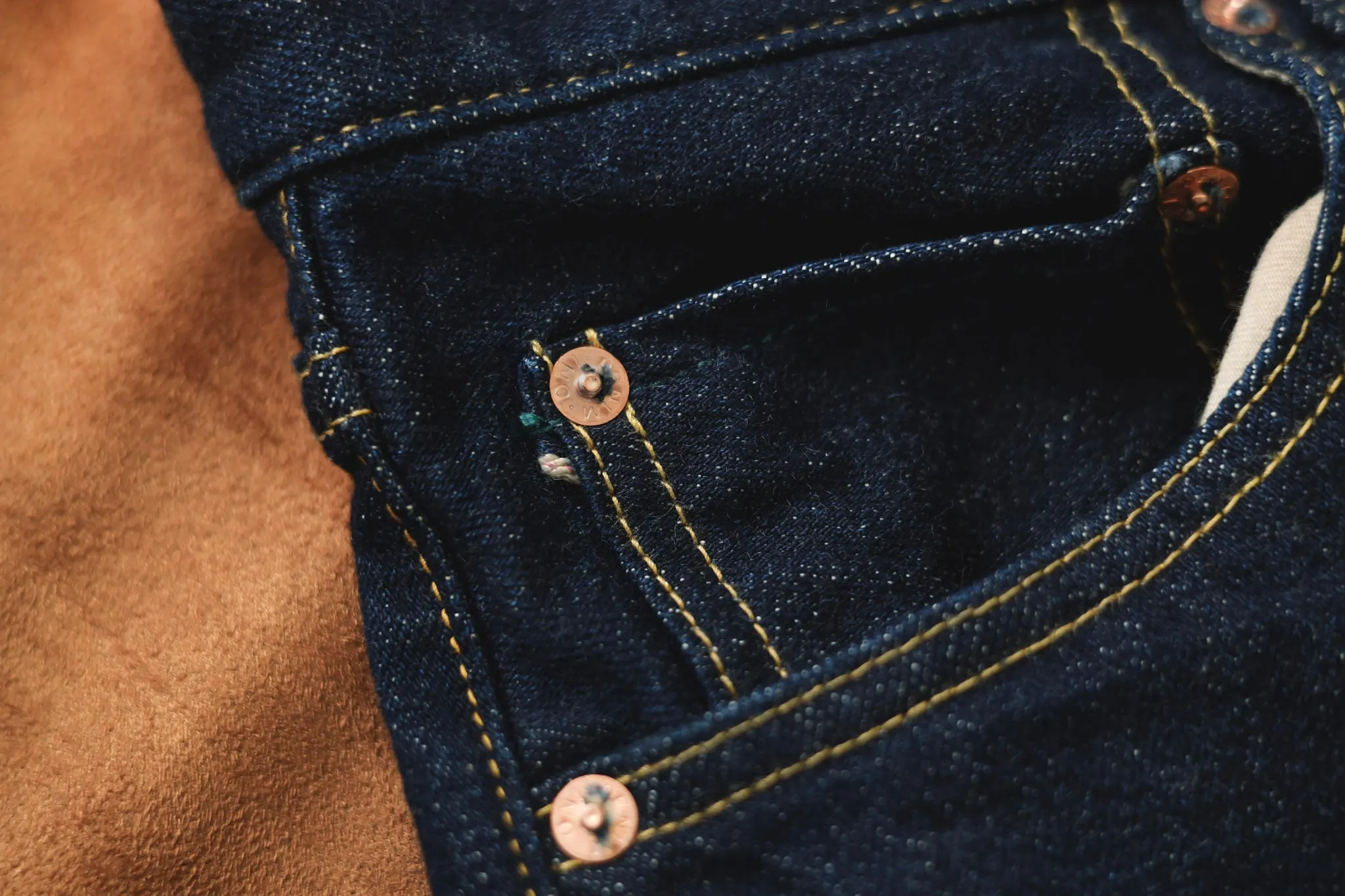 【ONI DENIM】122S Stretch Denim 15oz White x Beige 特製中高磅數彈性丹寧窄版錐形褲