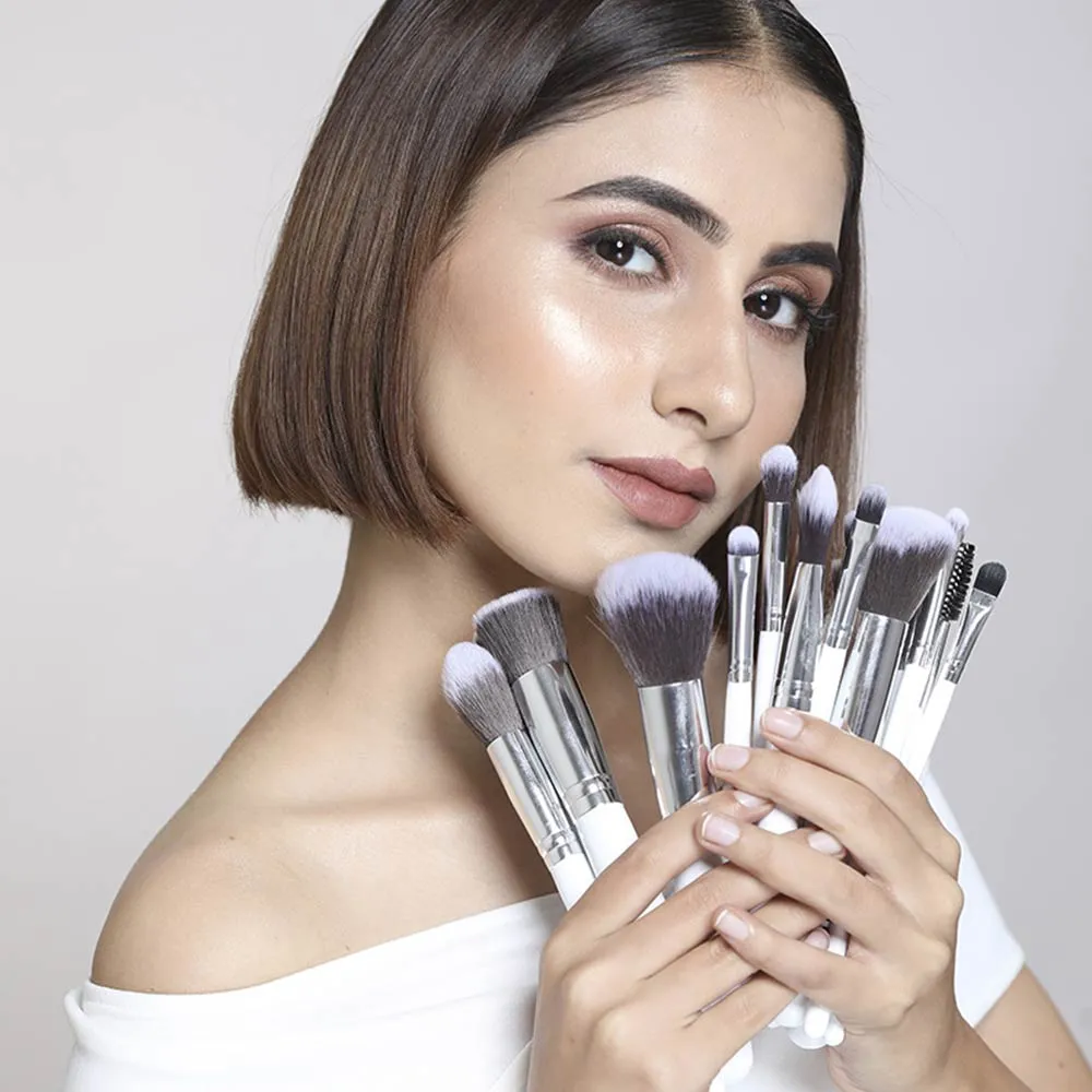 P21 - Flat Top Concealer Brush