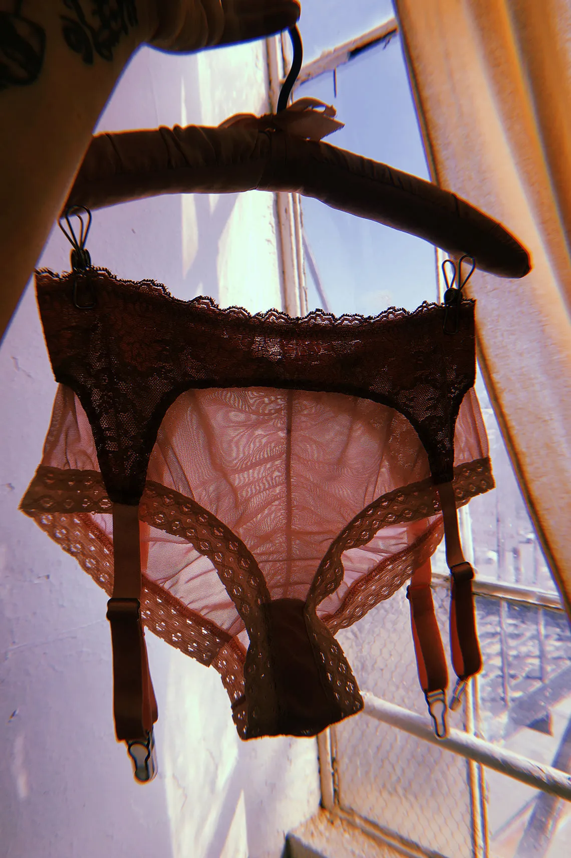 READY TO SHIP / Polaris Garter Short in Pink and Brown Cross-Dye (1M)