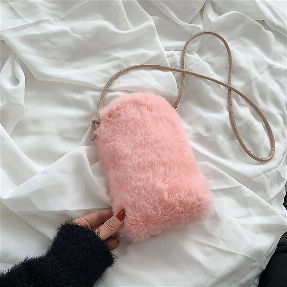 Realaiot Faux Fur Women's Small Shoulder Messenger Bag Luxury Designer Soft Plush Ladies Mini Phone Bag Cute Female Warm Crossbody Bag Trendy Teen Fashion