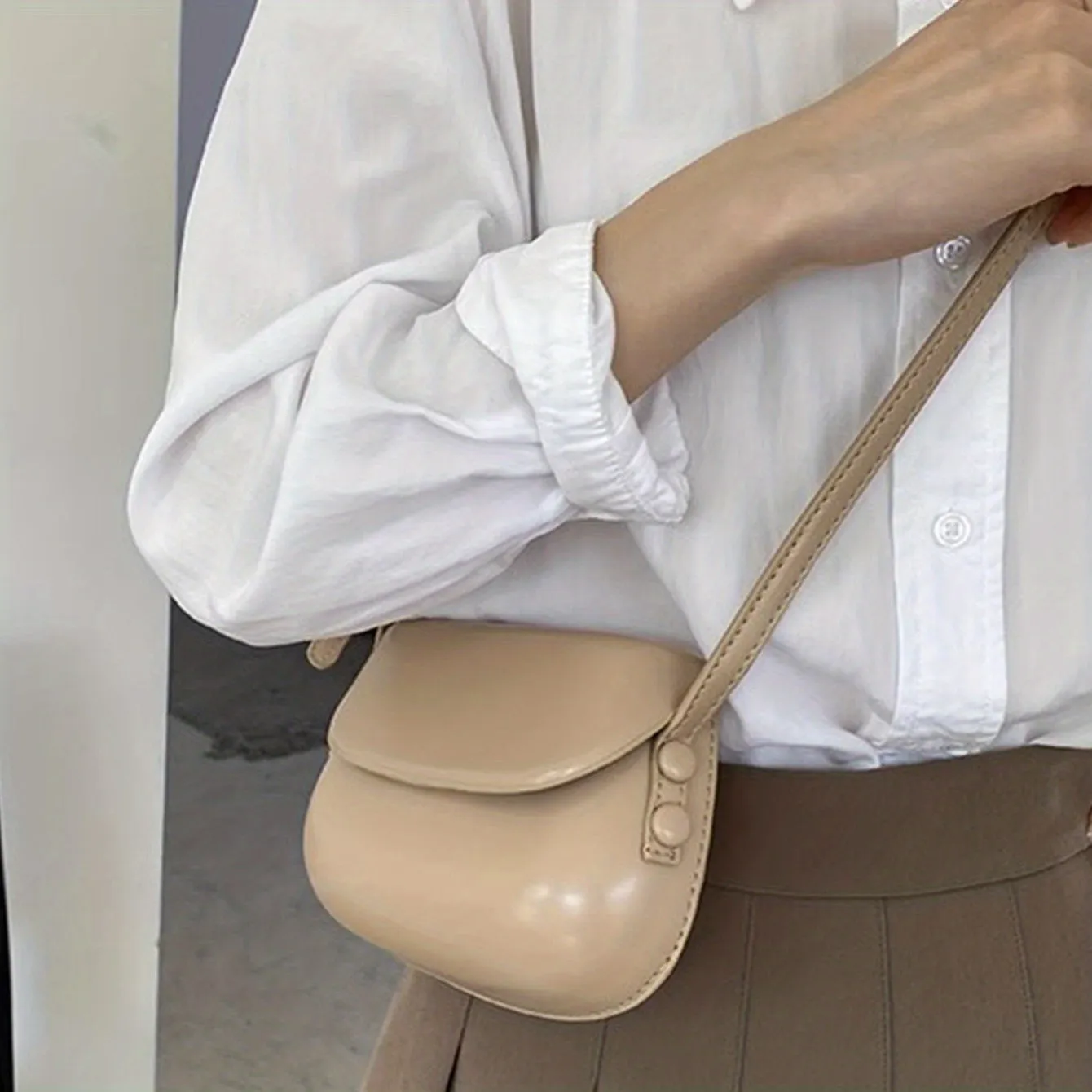 realaiot  Mini Solid Color Saddle Bag, All-Match Crossbody Bag, Women's Textured Shoulder Purse